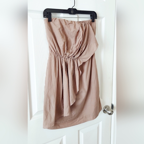 Gap Pleated Front Strapless Dress - Picture 2 of 3